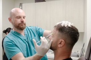 Upper Blepharoplasty While Awake! - 1